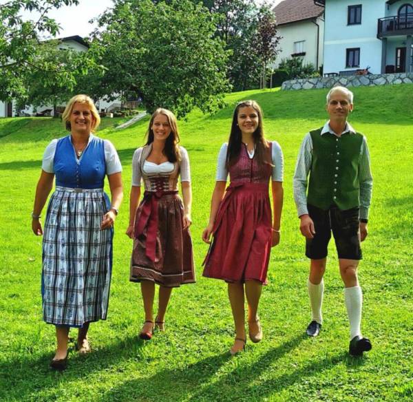 Siglinde, Theresa, Eva und Andreas Kölblinger